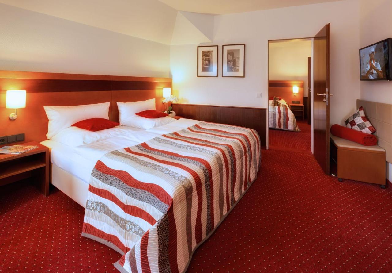 Hotel Am Rosenpark Aix-la-Chapelle Extérieur photo