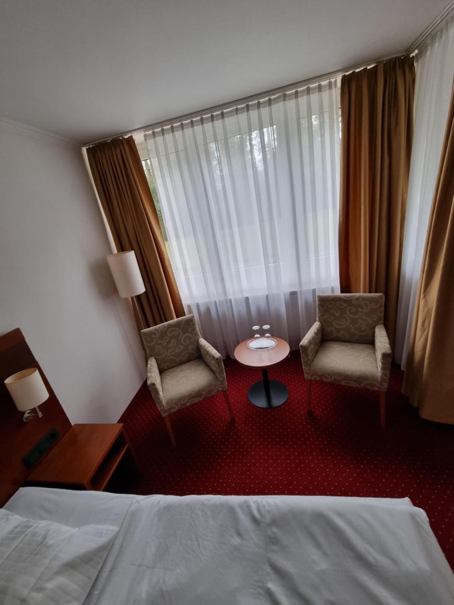 Hotel Am Rosenpark Aix-la-Chapelle Extérieur photo