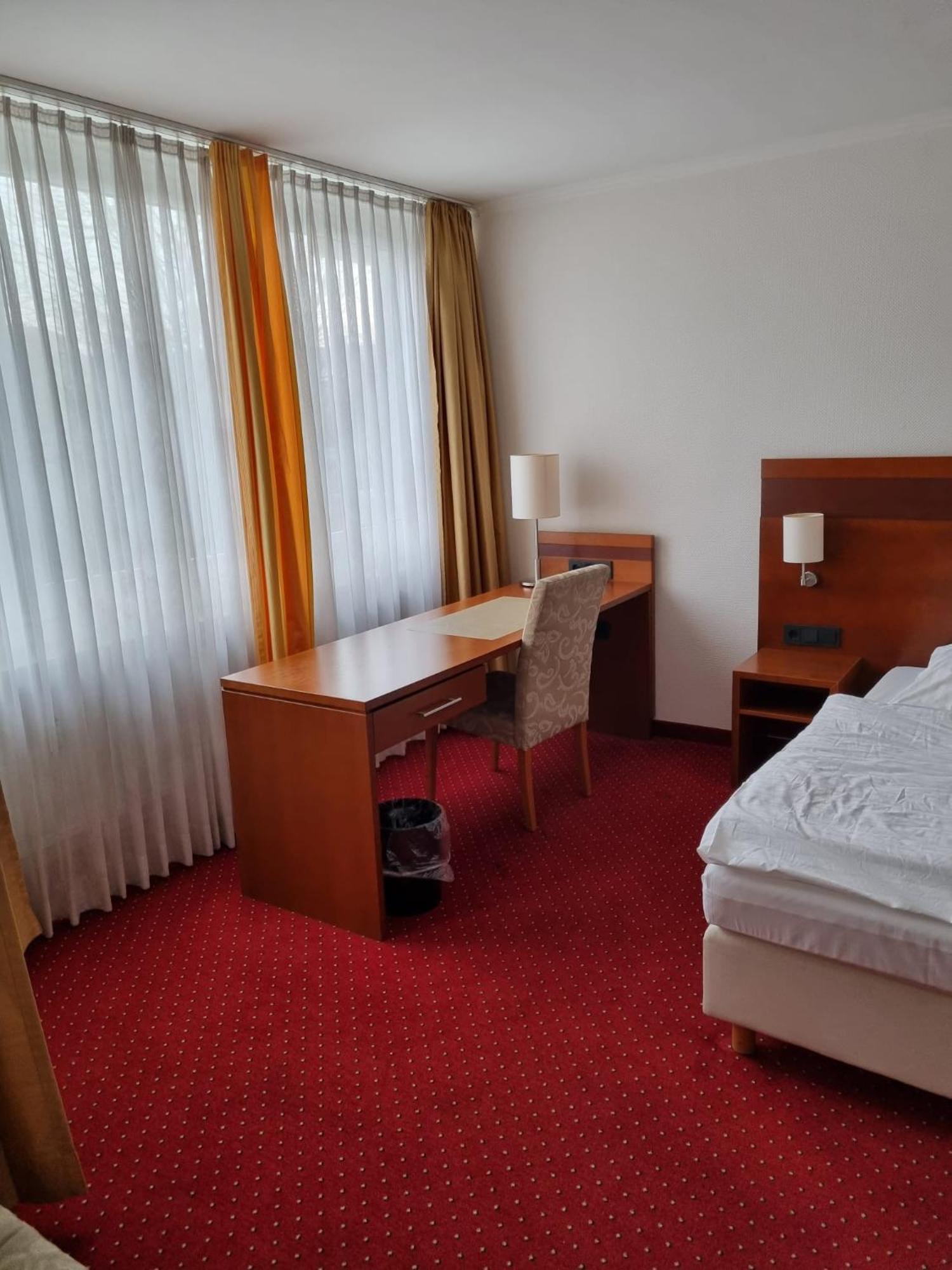 Hotel Am Rosenpark Aix-la-Chapelle Extérieur photo