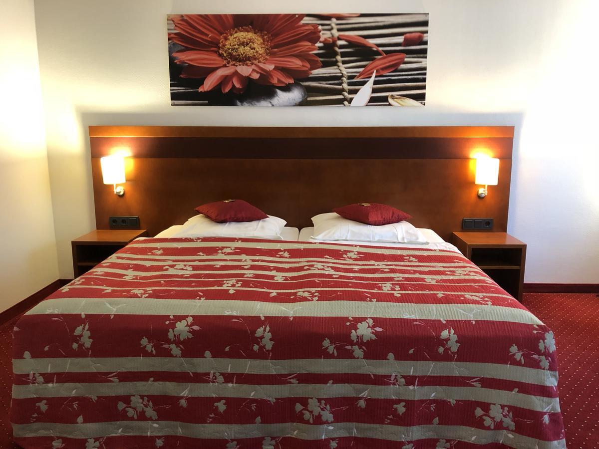 Hotel Am Rosenpark Aix-la-Chapelle Extérieur photo
